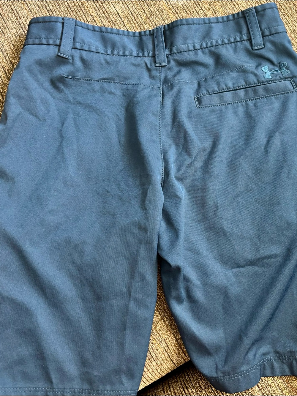 Under Armour boys navy Performance Shorts